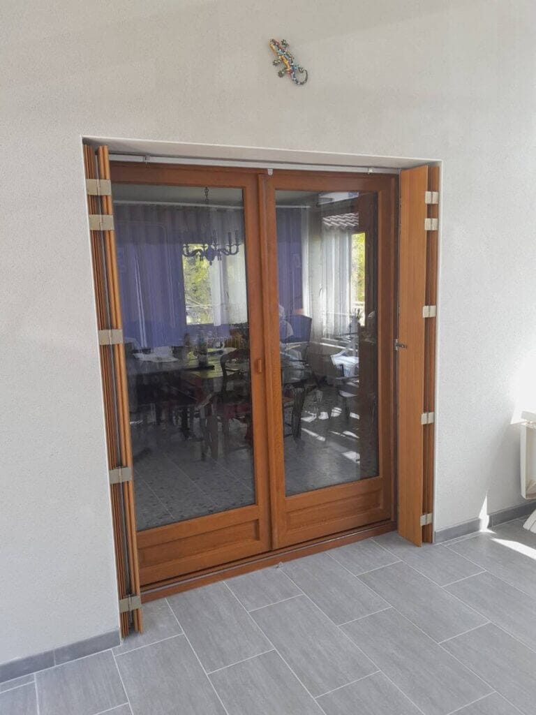 Fabrication d’une porte fenêtre 2 vantaux, en PVC, Chêne doré