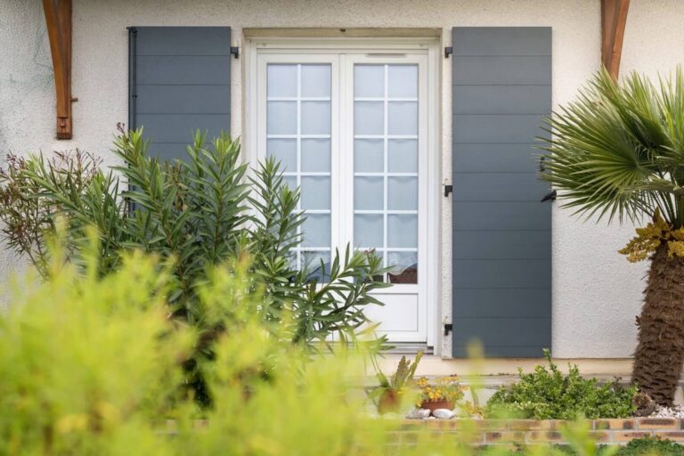 Volet battant en aluminium sur mesure