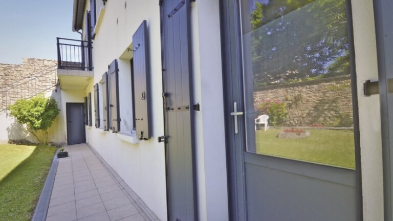 Volets battants villa