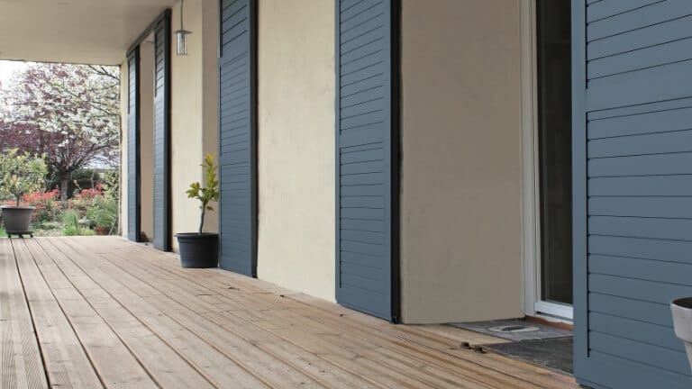 Volets coulissants maison