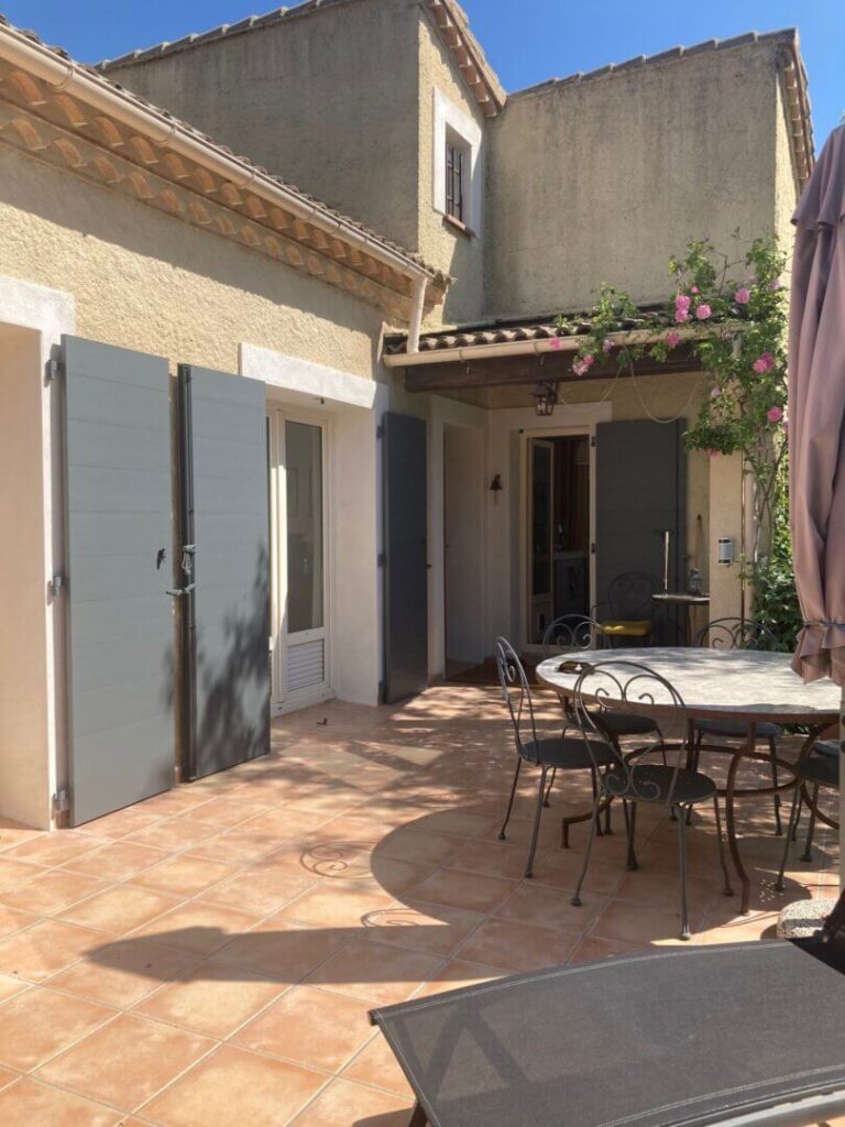 volets battants en aluminium sur