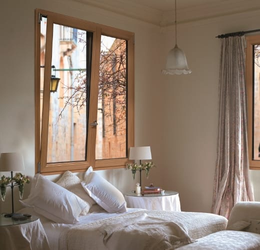 Fenêtre fibre oscillo-battante salon