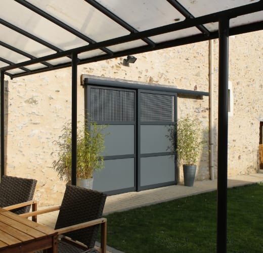 Volets coulissants maison rénovée